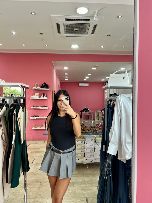 GONNA a pantaloncino