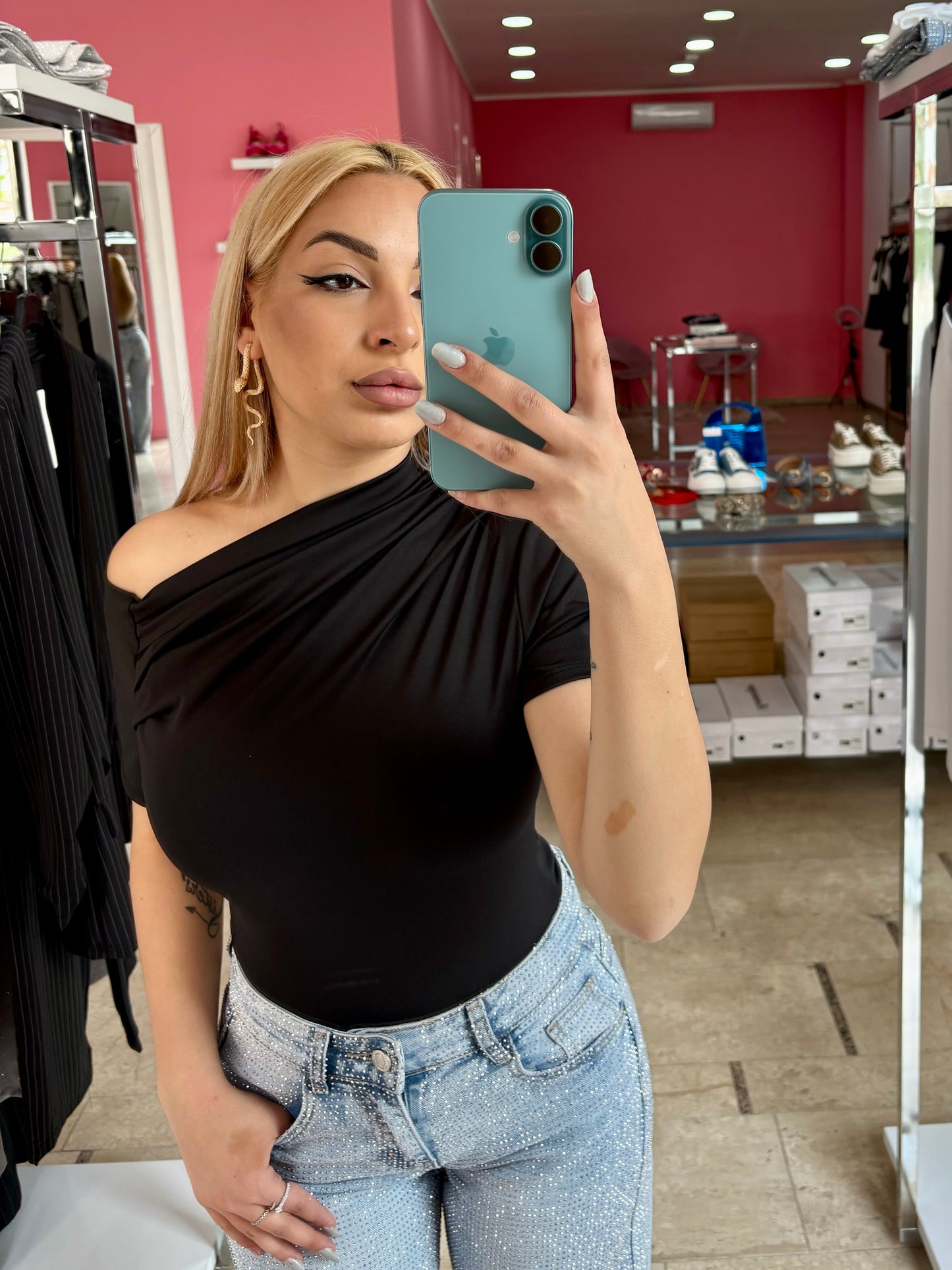 BODY KIM